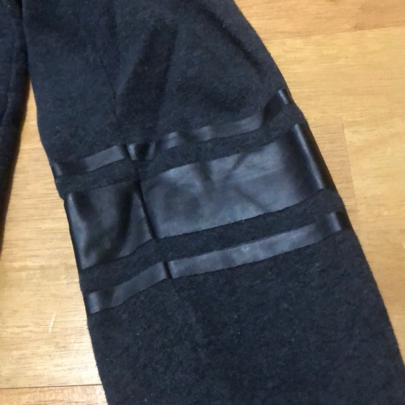 Roots Grey Sweatshirt XS - Picture 3 of 5